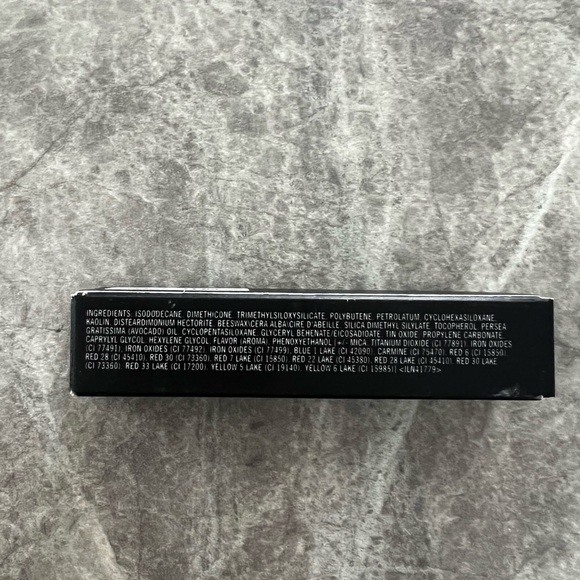 NWT Mac retro matte lip in espresso - Picture 4 of 4